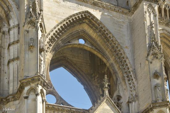 Abbaye saint jean des vignes 5