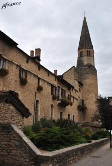 Cremieu 67