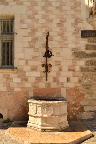 Troyes